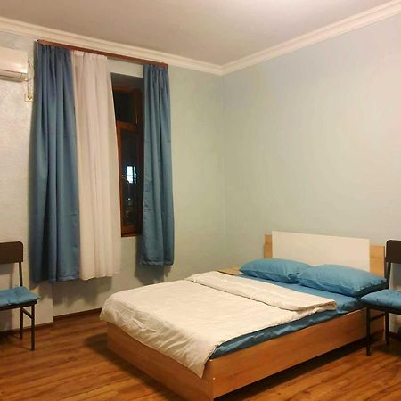 Apartment Near Sasundci Davit Metro Station Erivan Exterior foto