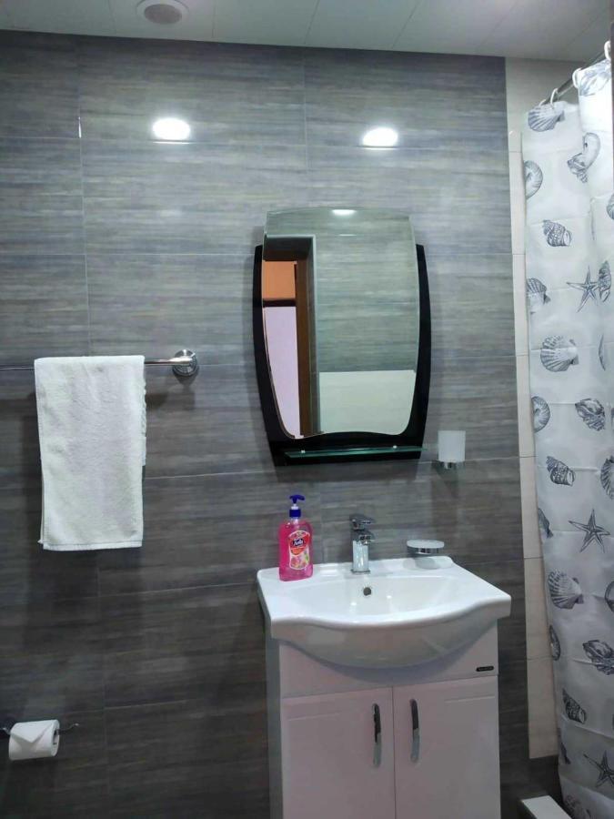 Apartment Near Sasundci Davit Metro Station Erivan Exterior foto