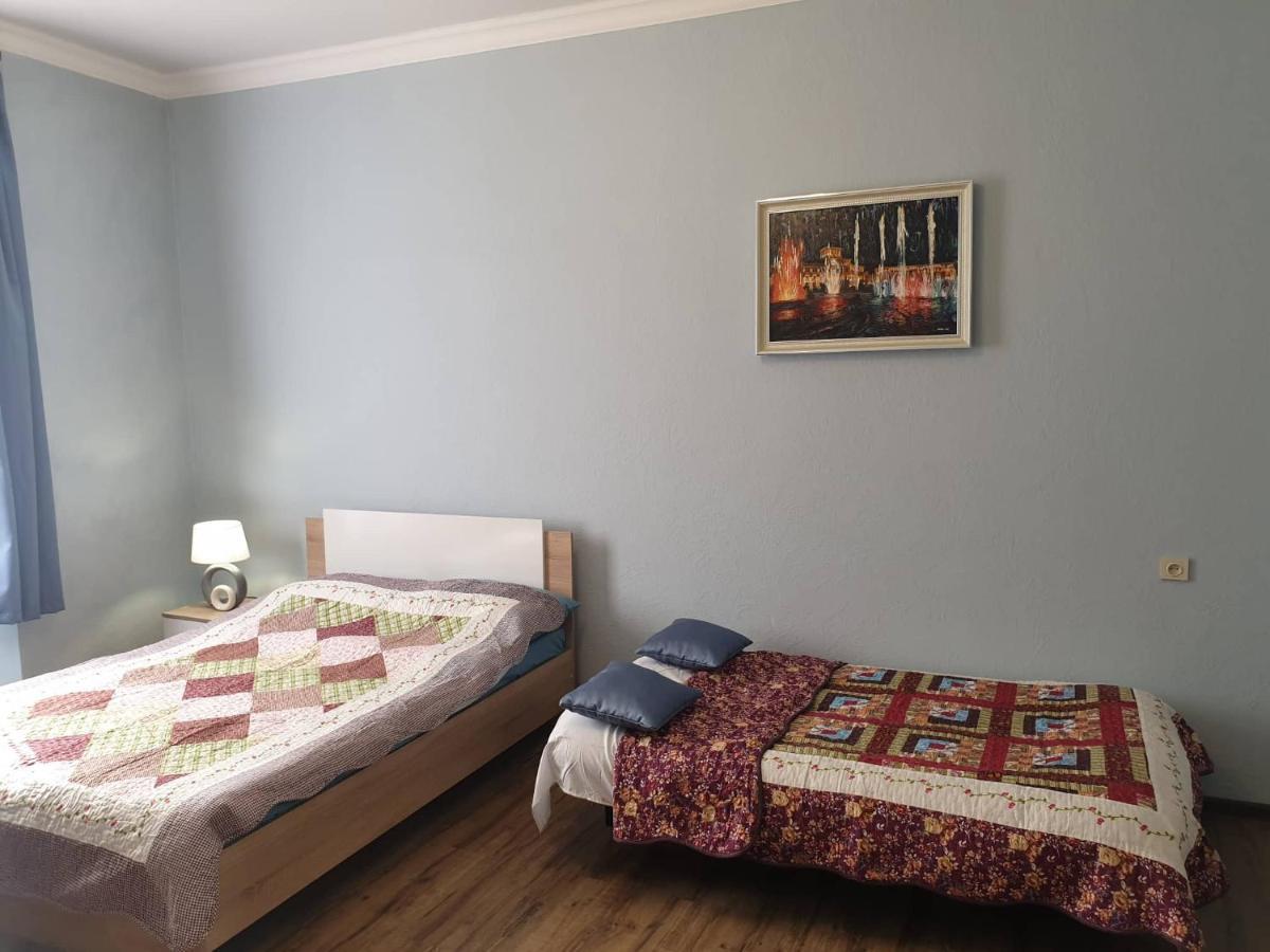 Apartment Near Sasundci Davit Metro Station Erivan Exterior foto