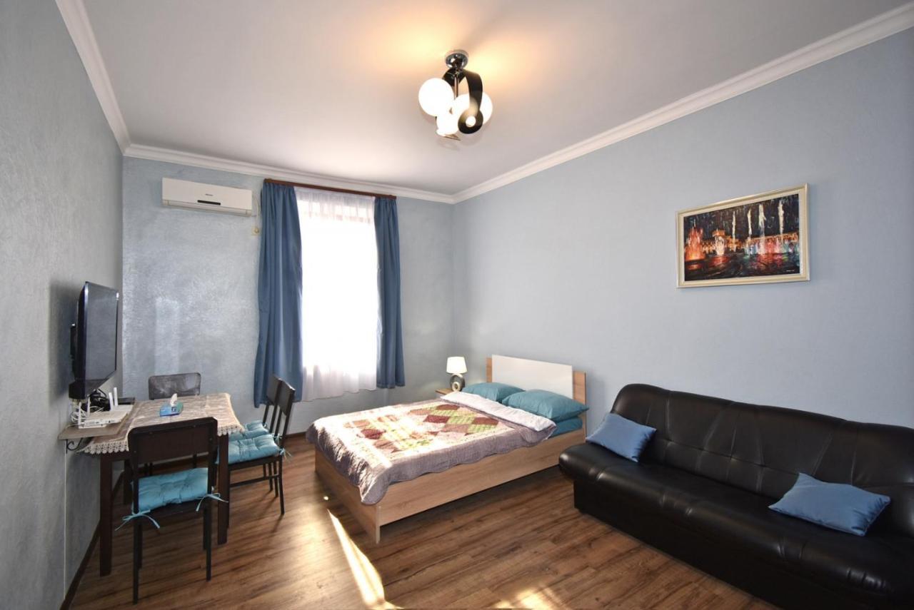 Apartment Near Sasundci Davit Metro Station Erivan Exterior foto